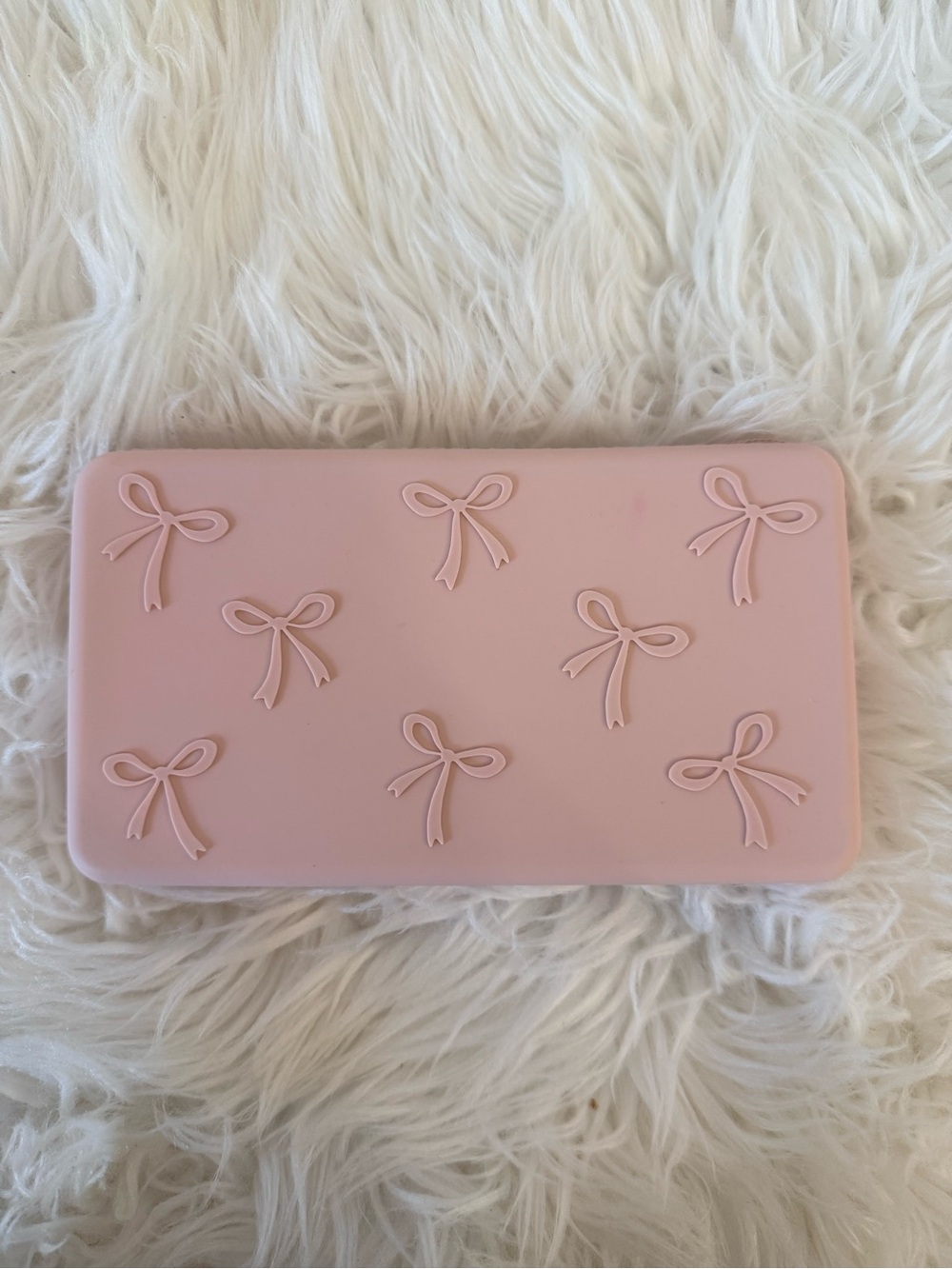 💫10/$25 • Pink Coquette-Style Bow-Patterned Silicone Cosmetic Case